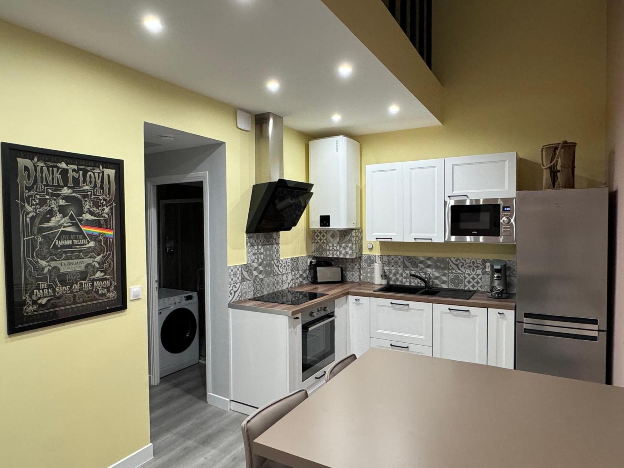 70M2 Climatise - Parking Prive - Lycee Roosevelt - Reims Arena Apartment ภายนอก รูปภาพ