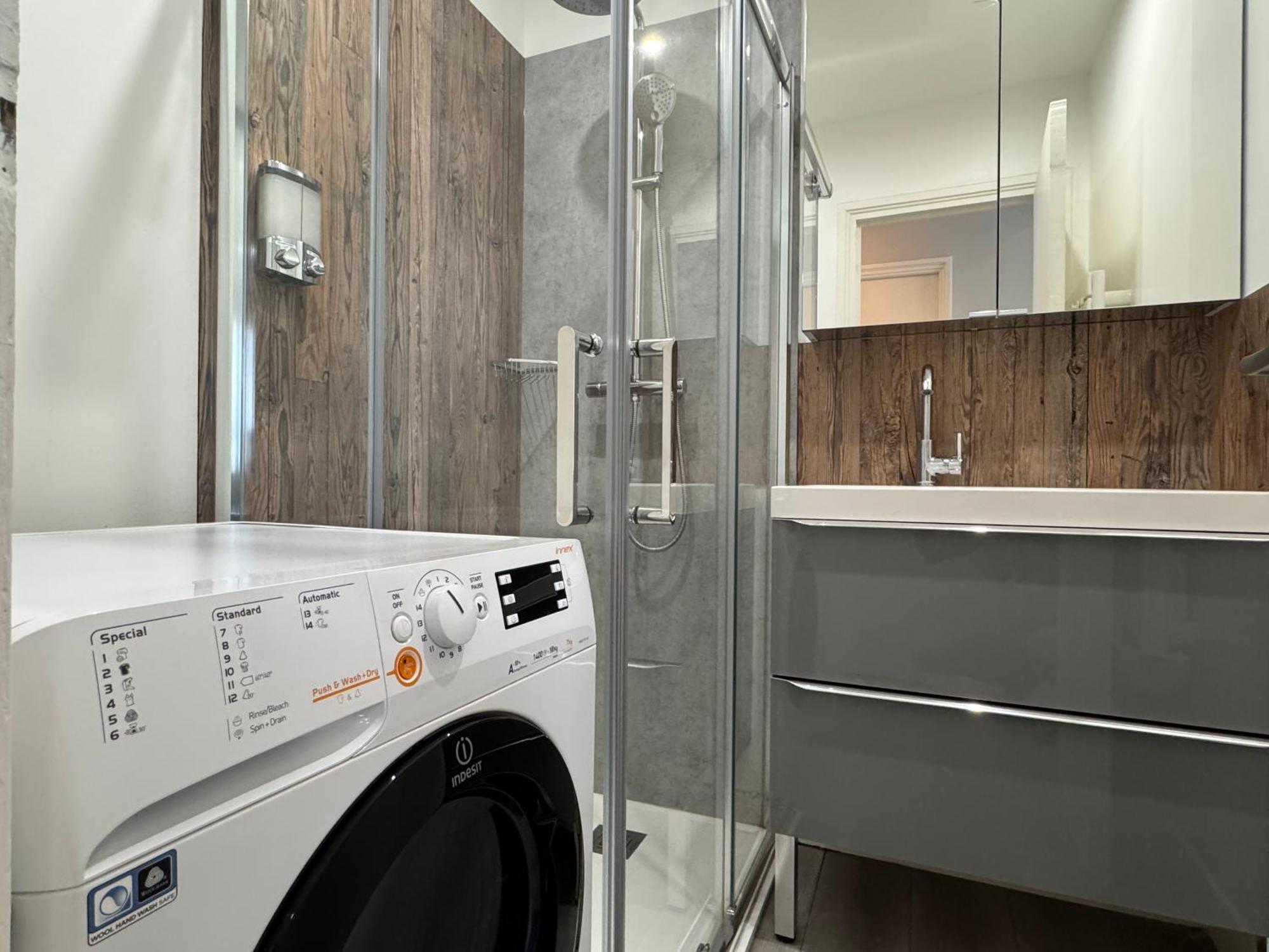 70M2 Climatise - Parking Prive - Lycee Roosevelt - Reims Arena Apartment ภายนอก รูปภาพ